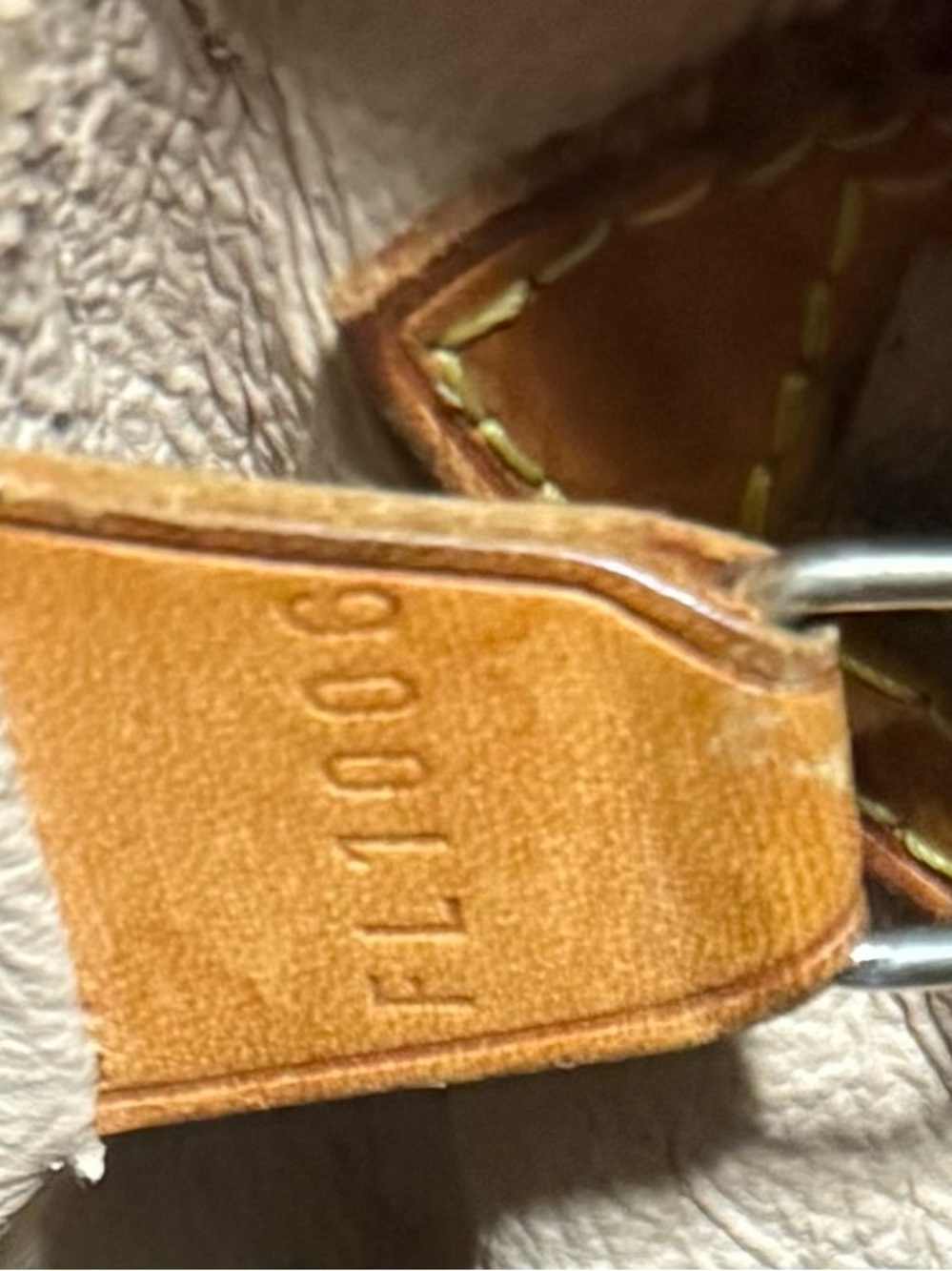 Louis Vuitton Petit Bucket Monogram Shoulder Bag M42238 / Vintage / Authentic - Picture 4 of 16